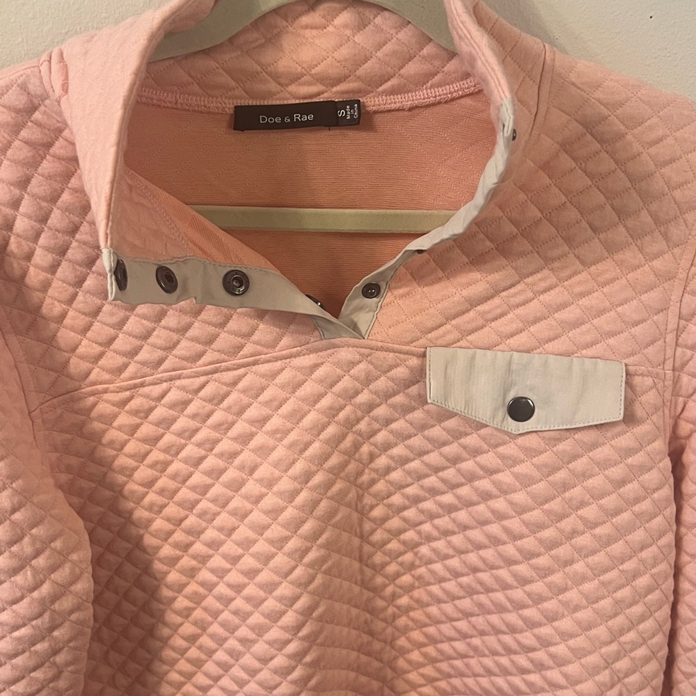 Doe & Rae Pink Pullover - Picture 4 of 4